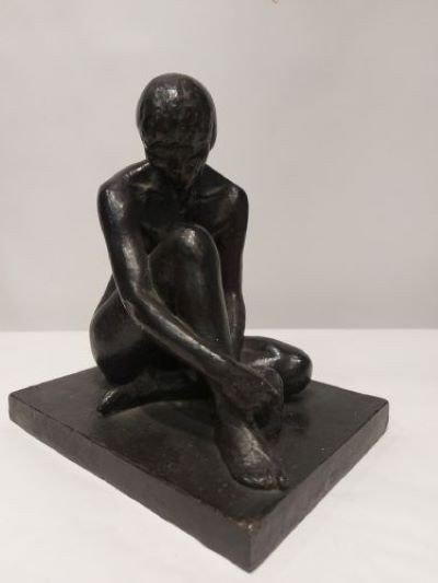 Madeleine CHARNAUX (1902 - 1946) Jeune fille à sa toilette, 1929